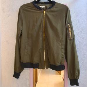 Green bomber jacket (M)